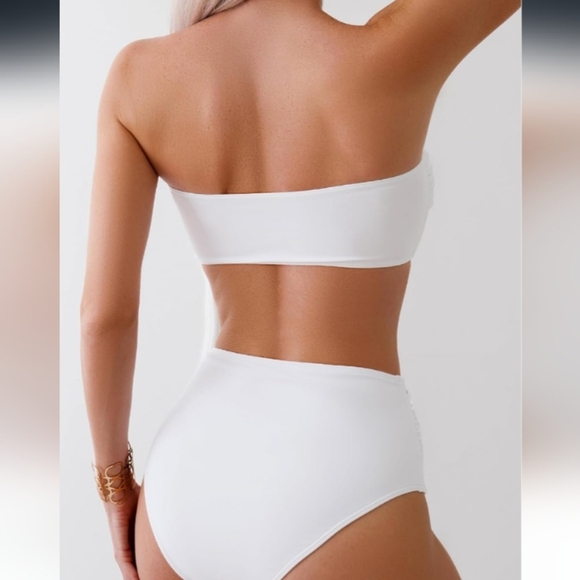 SHENHE | Women's 2 Piece Strapless Ruched High Waisted Bandeau Bikini | Medium - Picture 12 of 13